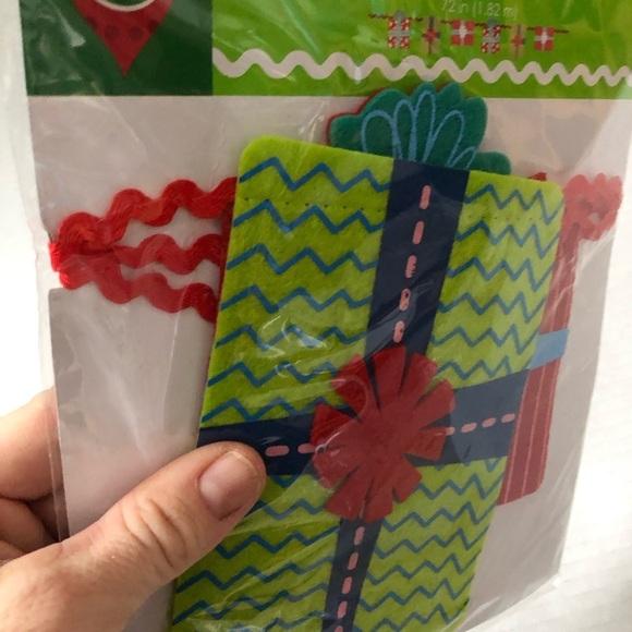 Holiday Gift Banner - Picture 2 of 4